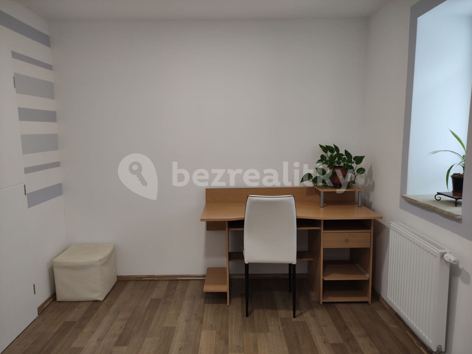 2 bedroom with open-plan kitchen flat to rent, 68 m², Pod Vlkem, Prague, Prague 2 bedroom with open-plan kitchen flat to rent, 68 m², Pod Vlkem, Prague, Prague
