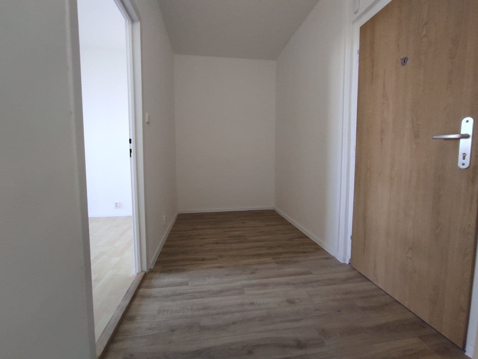 1 bedroom with open-plan kitchen flat to rent, 49 m², Masarykova třída, Orlová, Moravskoslezský Region 1 bedroom with open-plan kitchen flat to rent, 49 m², Masarykova třída, Orlová, Moravskoslezský Region