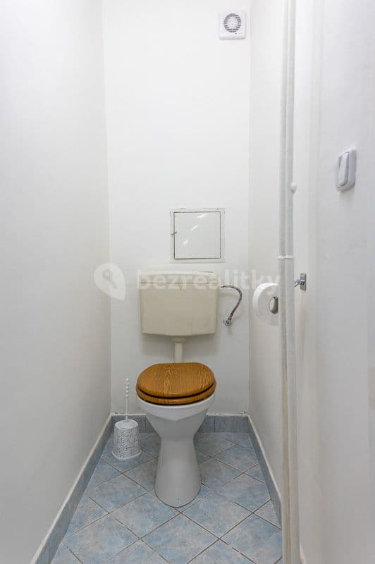2 bedroom flat to rent, 65 m², Gorkého, Pardubice, Pardubický Region 2 bedroom flat to rent, 65 m², Gorkého, Pardubice, Pardubický Region