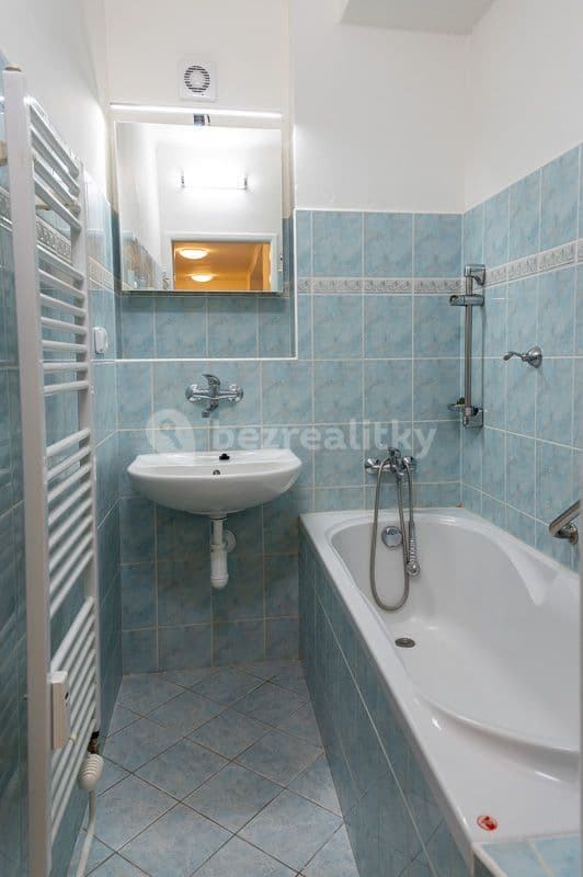 2 bedroom flat to rent, 65 m², Gorkého, Pardubice, Pardubický Region 2 bedroom flat to rent, 65 m², Gorkého, Pardubice, Pardubický Region