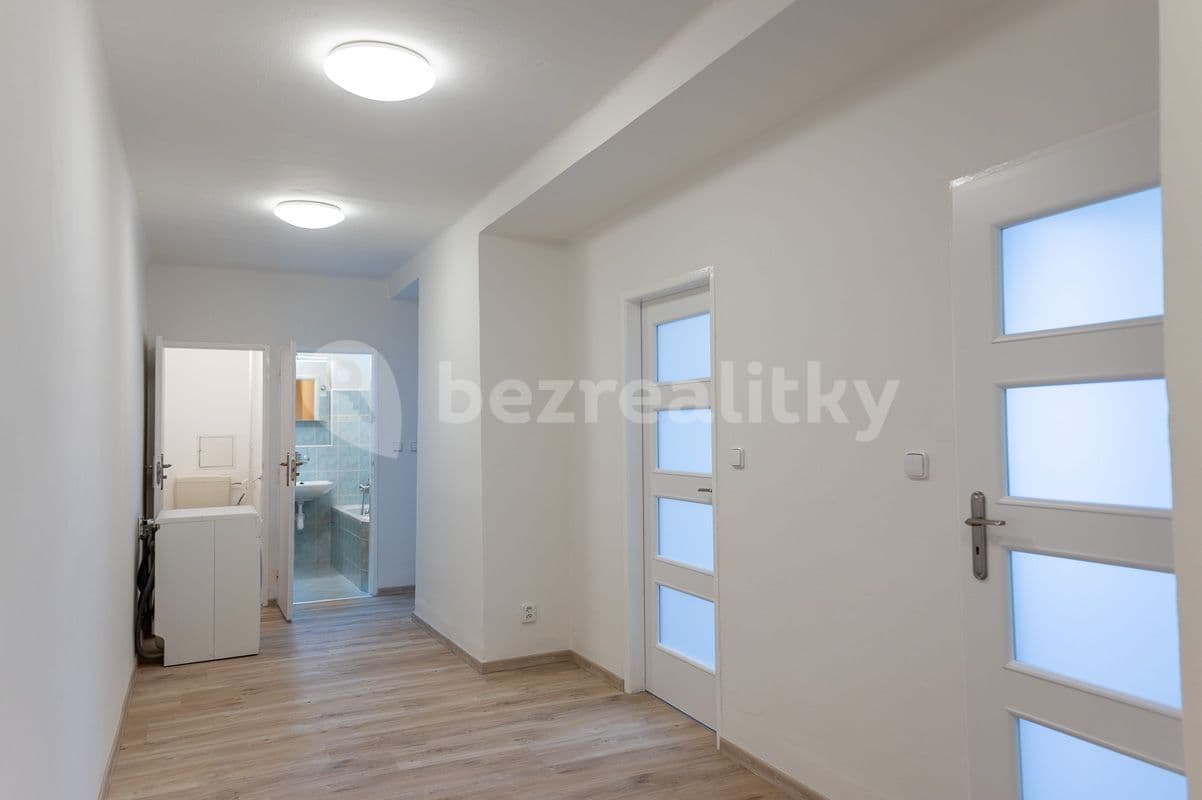 2 bedroom flat to rent, 65 m², Gorkého, Pardubice, Pardubický Region 2 bedroom flat to rent, 65 m², Gorkého, Pardubice, Pardubický Region