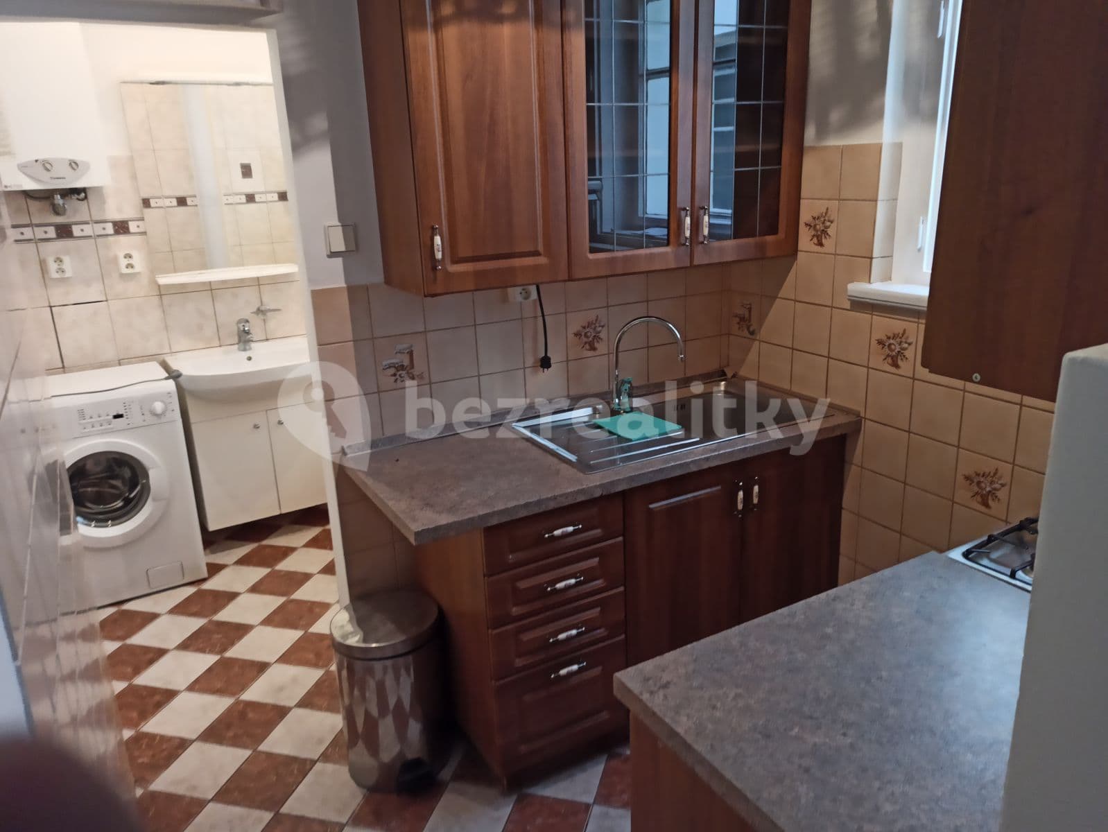 2 bedroom with open-plan kitchen flat to rent, 88 m², Vratislavova, Prague, Prague 2 bedroom with open-plan kitchen flat to rent, 88 m², Vratislavova, Prague, Prague