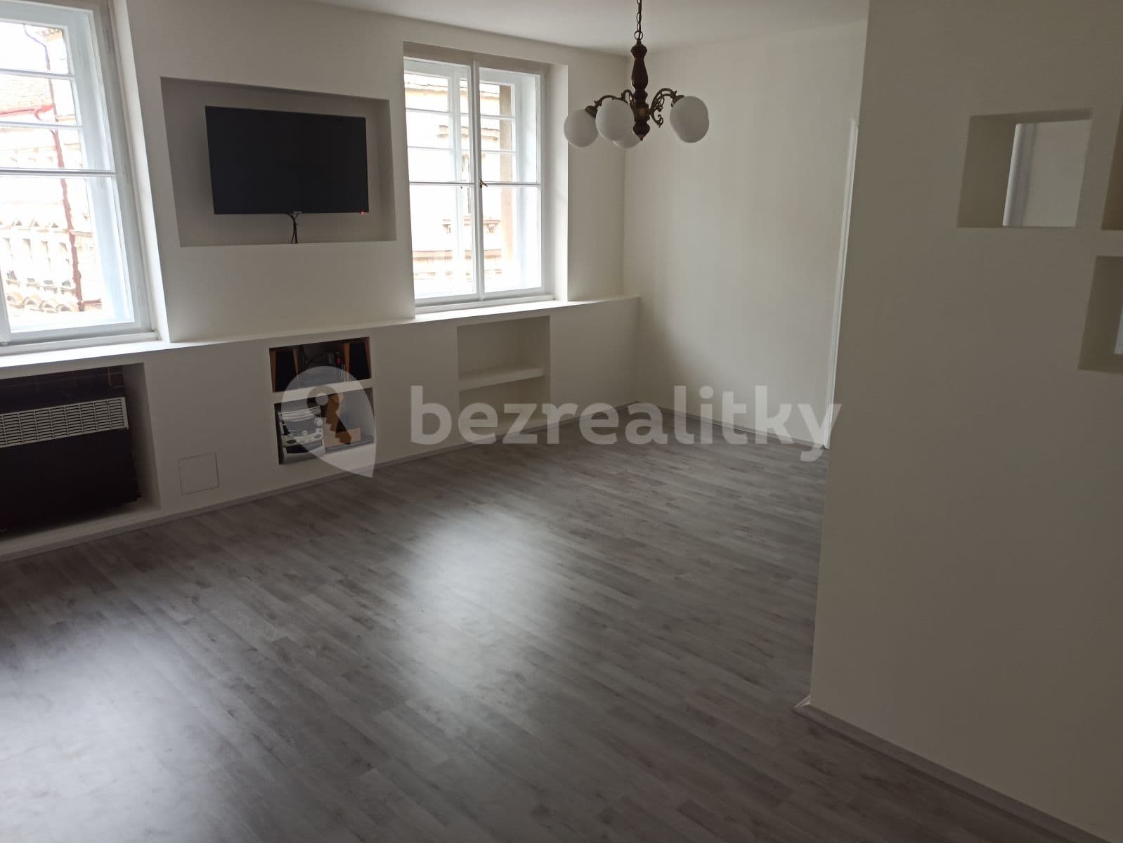 2 bedroom with open-plan kitchen flat to rent, 88 m², Vratislavova, Prague, Prague 2 bedroom with open-plan kitchen flat to rent, 88 m², Vratislavova, Prague, Prague