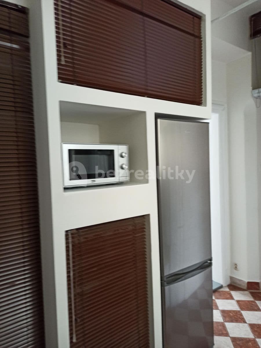 2 bedroom with open-plan kitchen flat to rent, 88 m², Vratislavova, Prague, Prague 2 bedroom with open-plan kitchen flat to rent, 88 m², Vratislavova, Prague, Prague