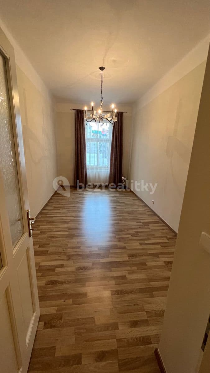 3 bedroom with open-plan kitchen flat to rent, 110 m², Československé armády, Prague, Prague 3 bedroom with open-plan kitchen flat to rent, 110 m², Československé armády, Prague, Prague