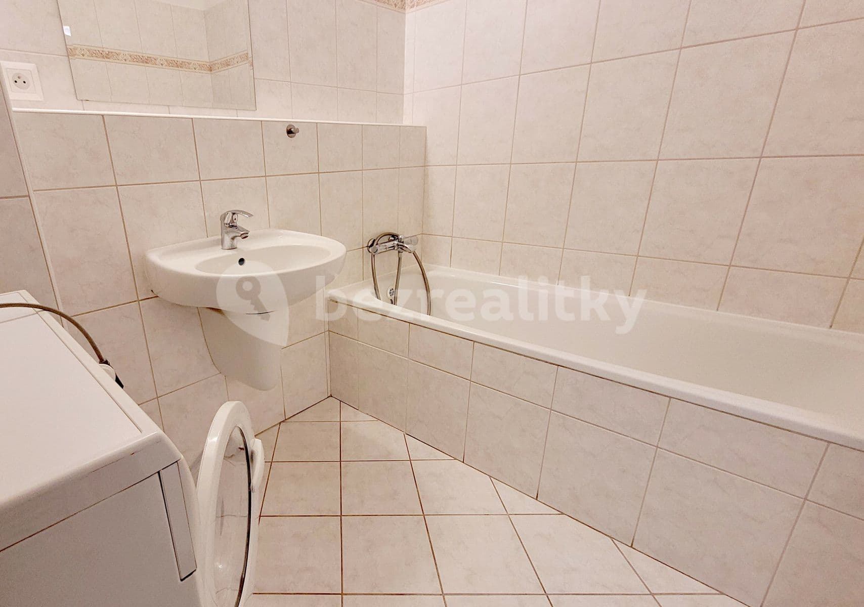 3 bedroom flat to rent, 75 m², Banskobystrická, Brno, Jihomoravský Region 3 bedroom flat to rent, 75 m², Banskobystrická, Brno, Jihomoravský Region