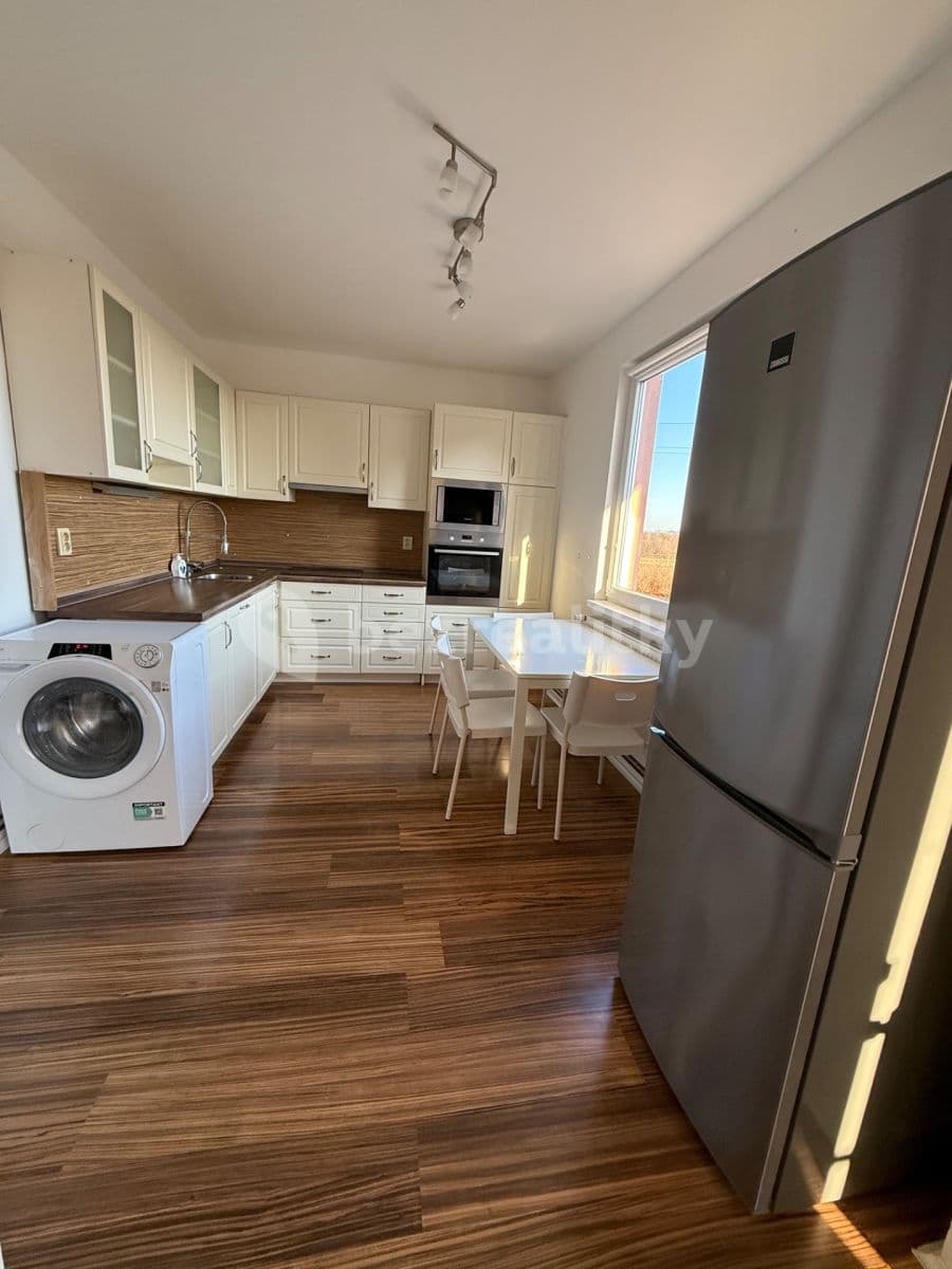 2 bedroom flat to rent, 62 m², Průběžná, Nupaky, Středočeský Region 2 bedroom flat to rent, 62 m², Průběžná, Nupaky, Středočeský Region