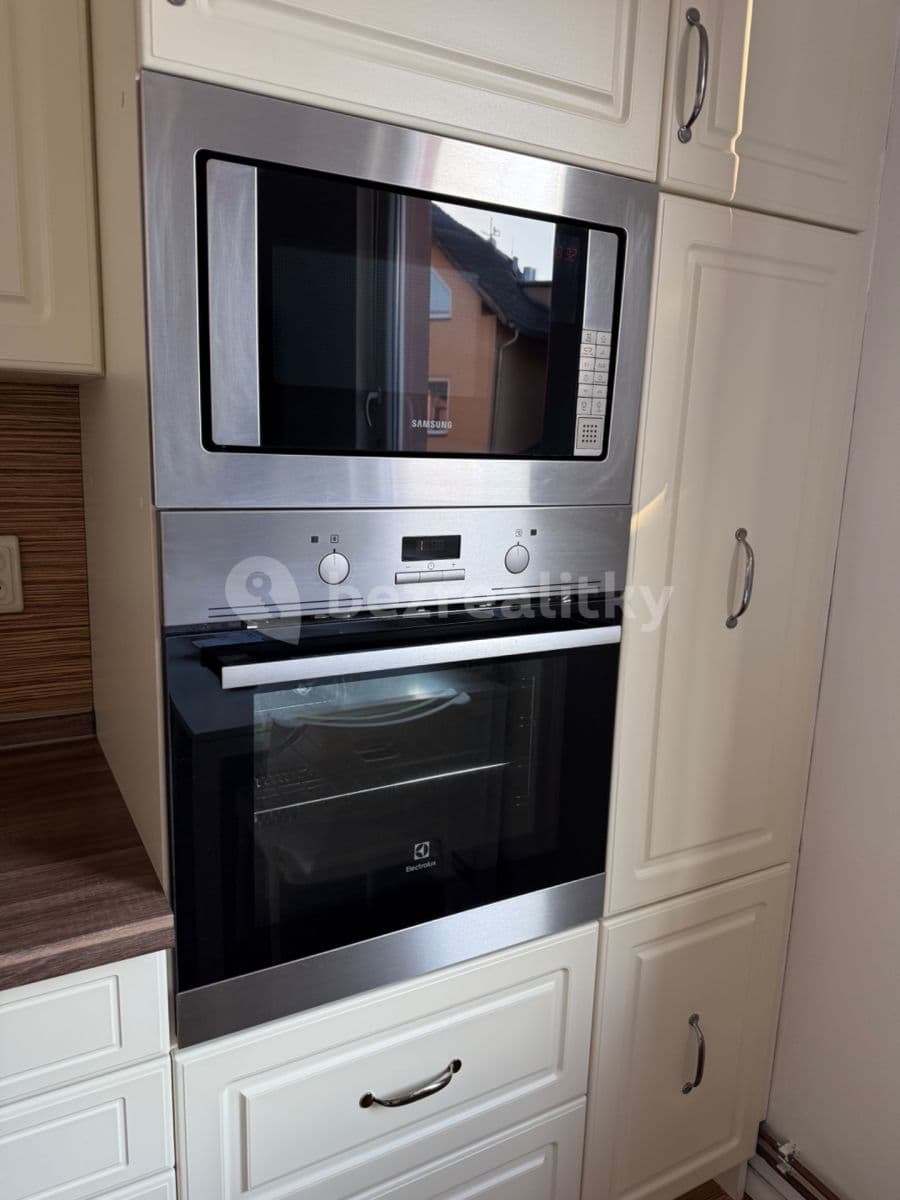 2 bedroom flat to rent, 62 m², Průběžná, Nupaky, Středočeský Region 2 bedroom flat to rent, 62 m², Průběžná, Nupaky, Středočeský Region