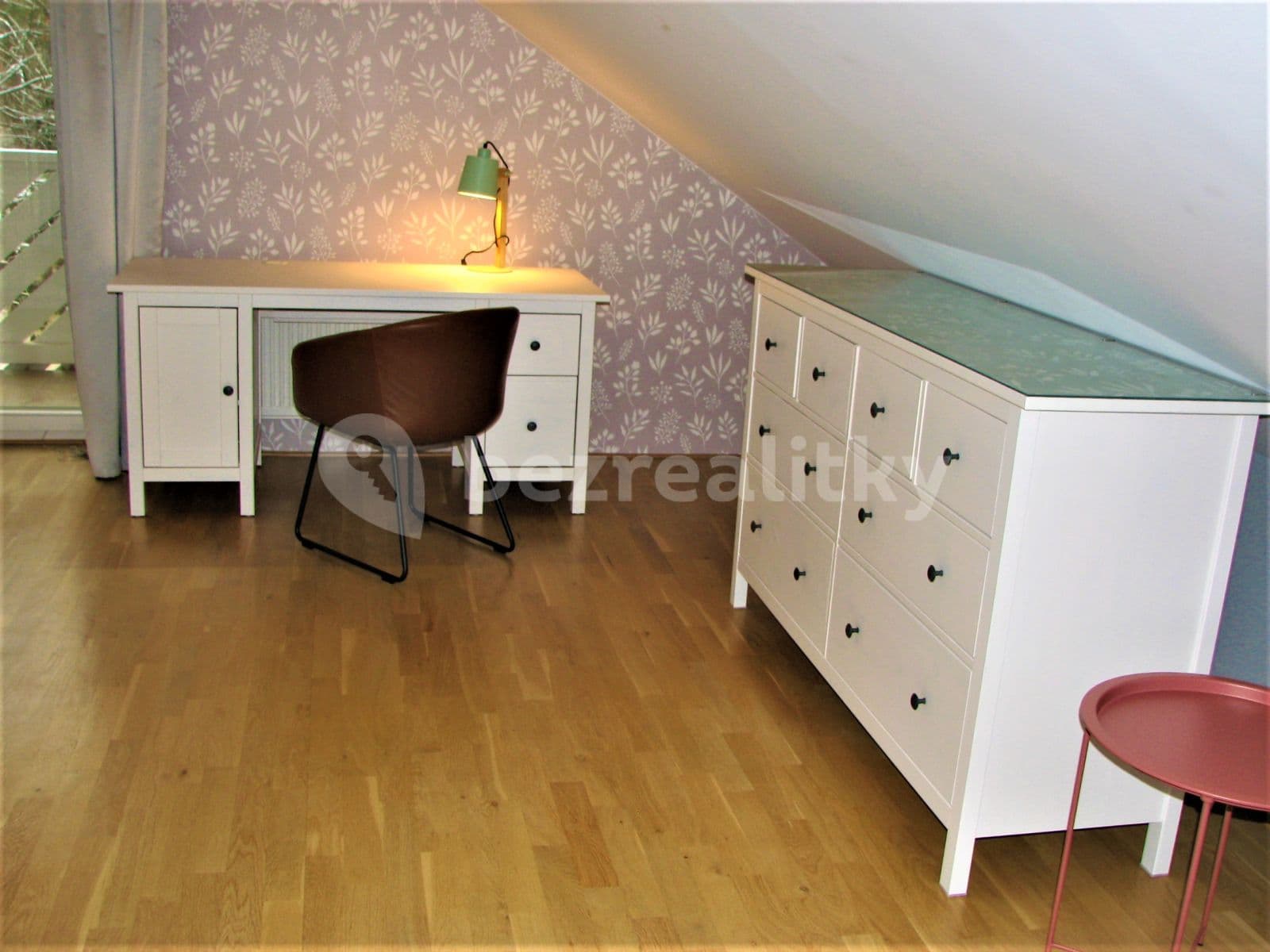 1 bedroom with open-plan kitchen flat to rent, 72 m², Mezitraťová, Prague, Prague 1 bedroom with open-plan kitchen flat to rent, 72 m², Mezitraťová, Prague, Prague