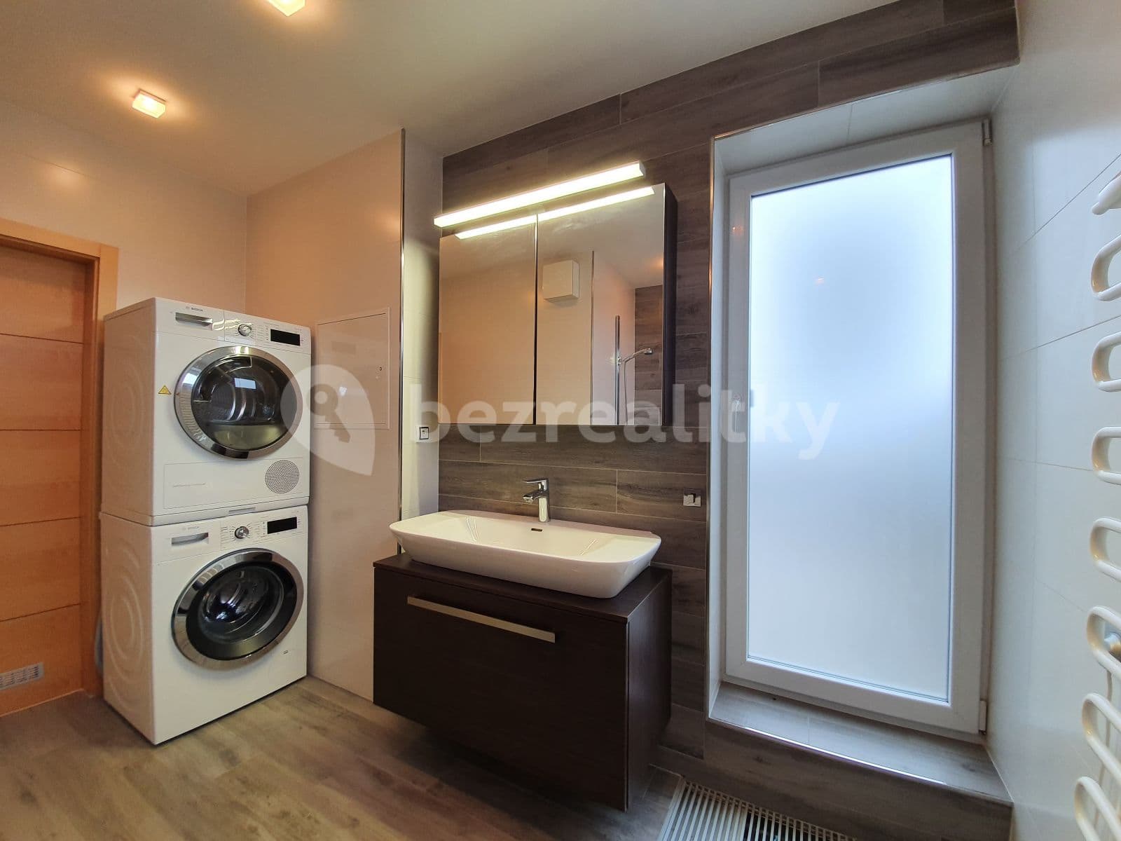 2 bedroom with open-plan kitchen flat to rent, 70 m², Kamechy, Brno, Jihomoravský Region 2 bedroom with open-plan kitchen flat to rent, 70 m², Kamechy, Brno, Jihomoravský Region