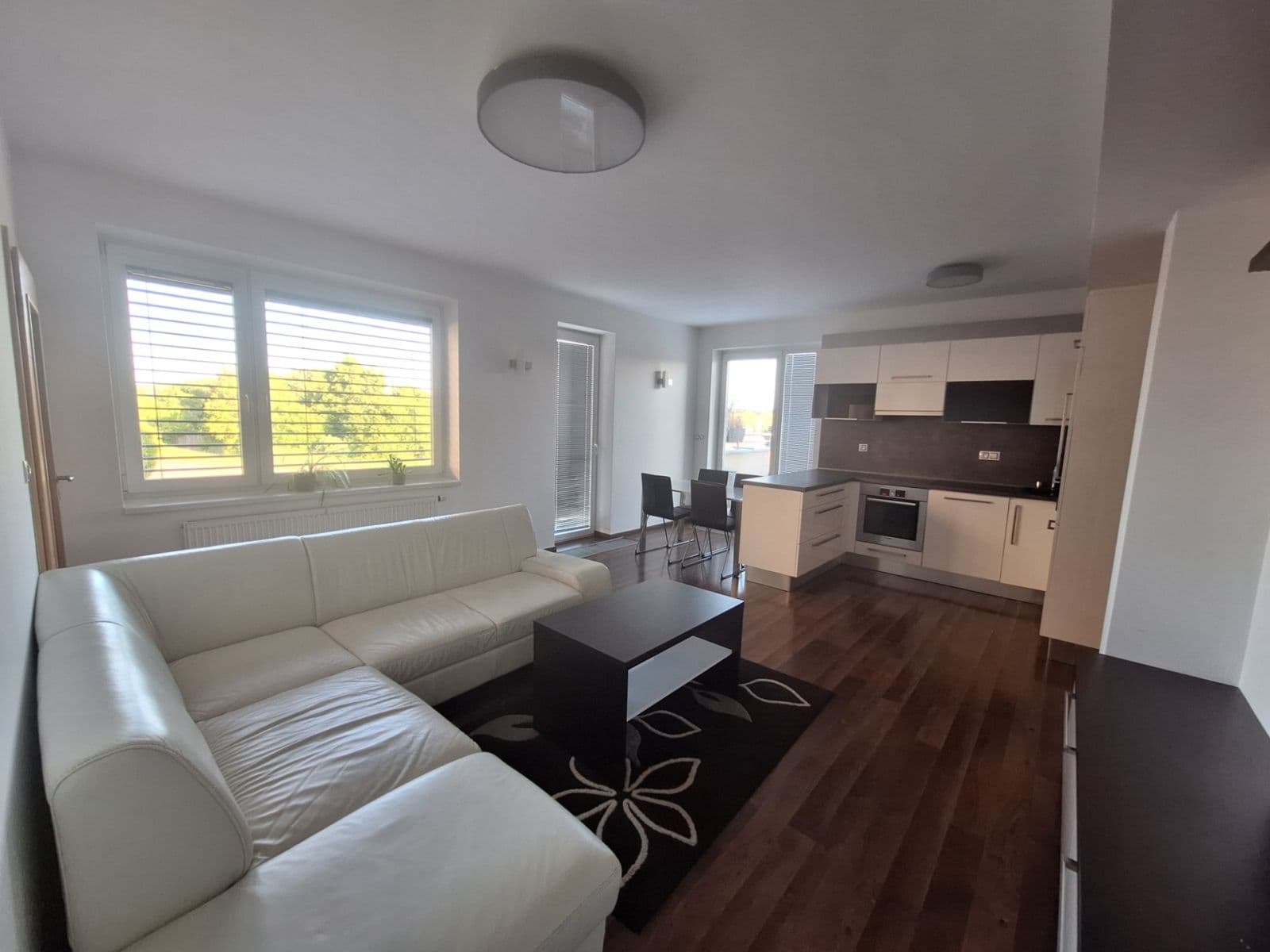 2 bedroom with open-plan kitchen flat to rent, 70 m², Kamechy, Brno, Jihomoravský Region 2 bedroom with open-plan kitchen flat to rent, 70 m², Kamechy, Brno, Jihomoravský Region