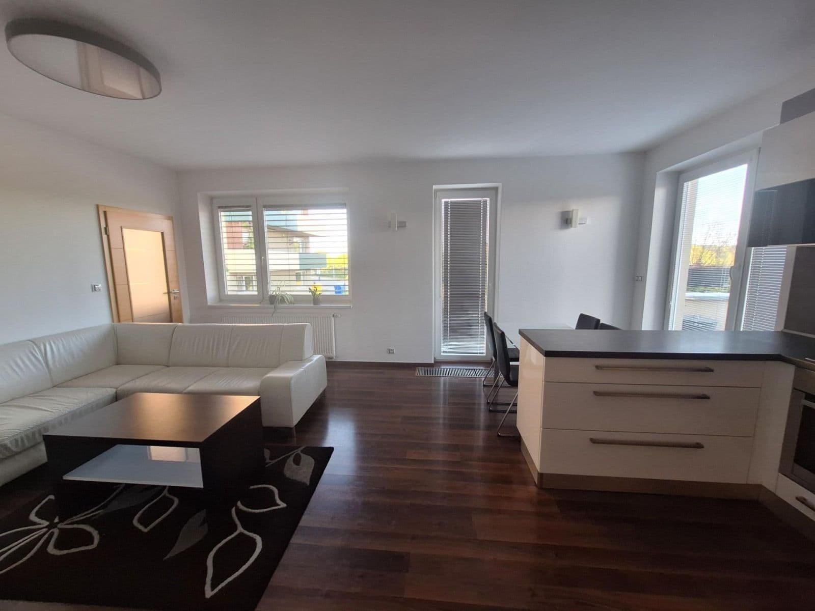 2 bedroom with open-plan kitchen flat to rent, 70 m², Kamechy, Brno, Jihomoravský Region 2 bedroom with open-plan kitchen flat to rent, 70 m², Kamechy, Brno, Jihomoravský Region
