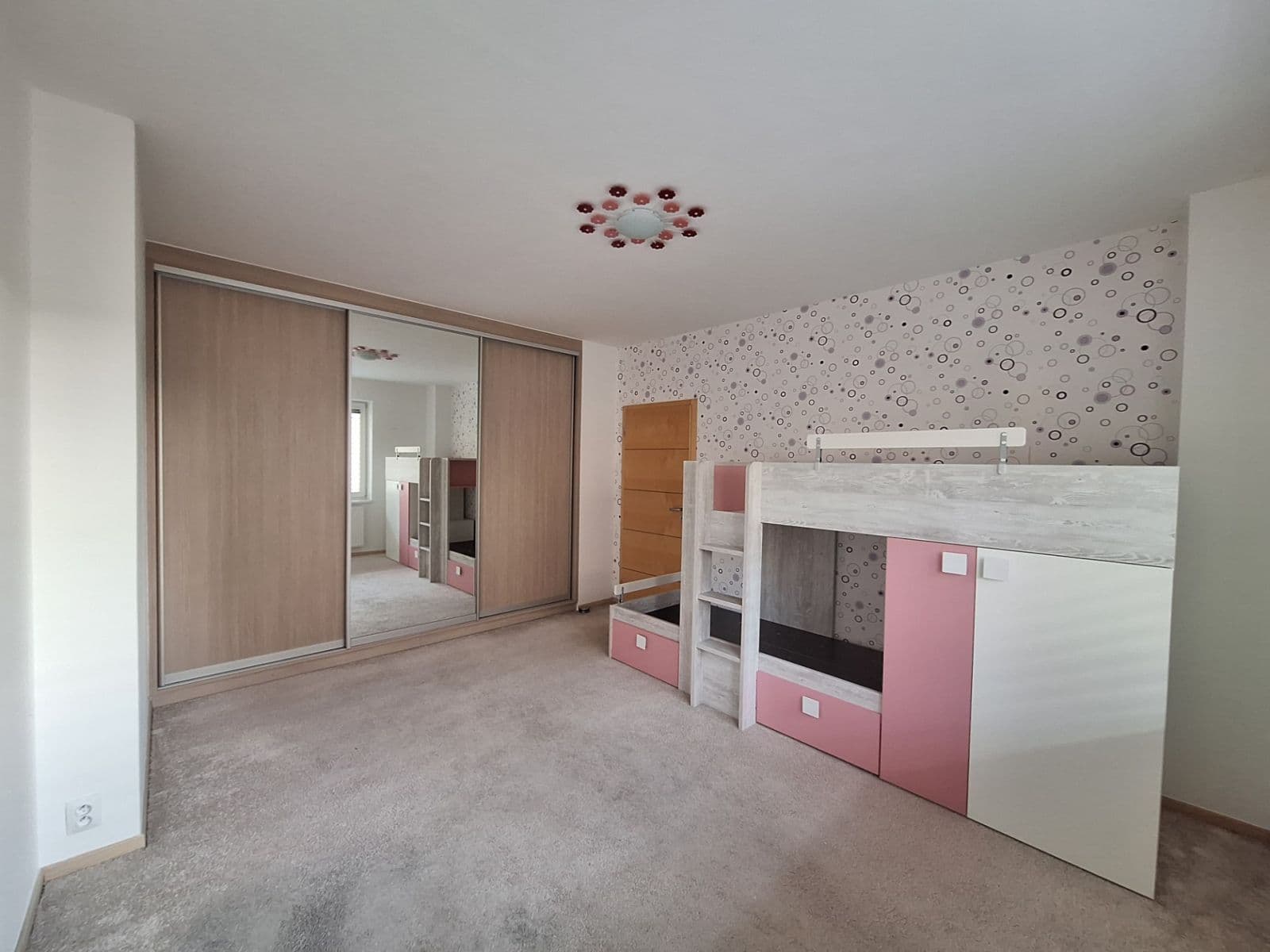 2 bedroom with open-plan kitchen flat to rent, 70 m², Kamechy, Brno, Jihomoravský Region 2 bedroom with open-plan kitchen flat to rent, 70 m², Kamechy, Brno, Jihomoravský Region