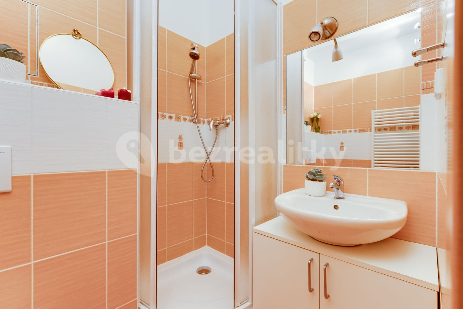 2 bedroom with open-plan kitchen flat to rent, 82 m², Ke Školce, Rudná, Středočeský Region 2 bedroom with open-plan kitchen flat to rent, 82 m², Ke Školce, Rudná, Středočeský Region