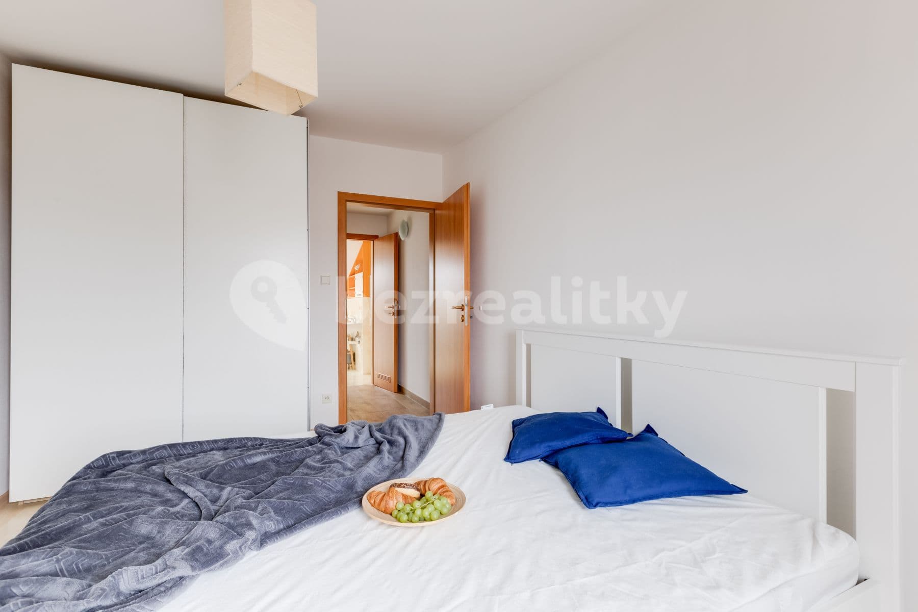 2 bedroom with open-plan kitchen flat to rent, 82 m², Ke Školce, Rudná, Středočeský Region 2 bedroom with open-plan kitchen flat to rent, 82 m², Ke Školce, Rudná, Středočeský Region