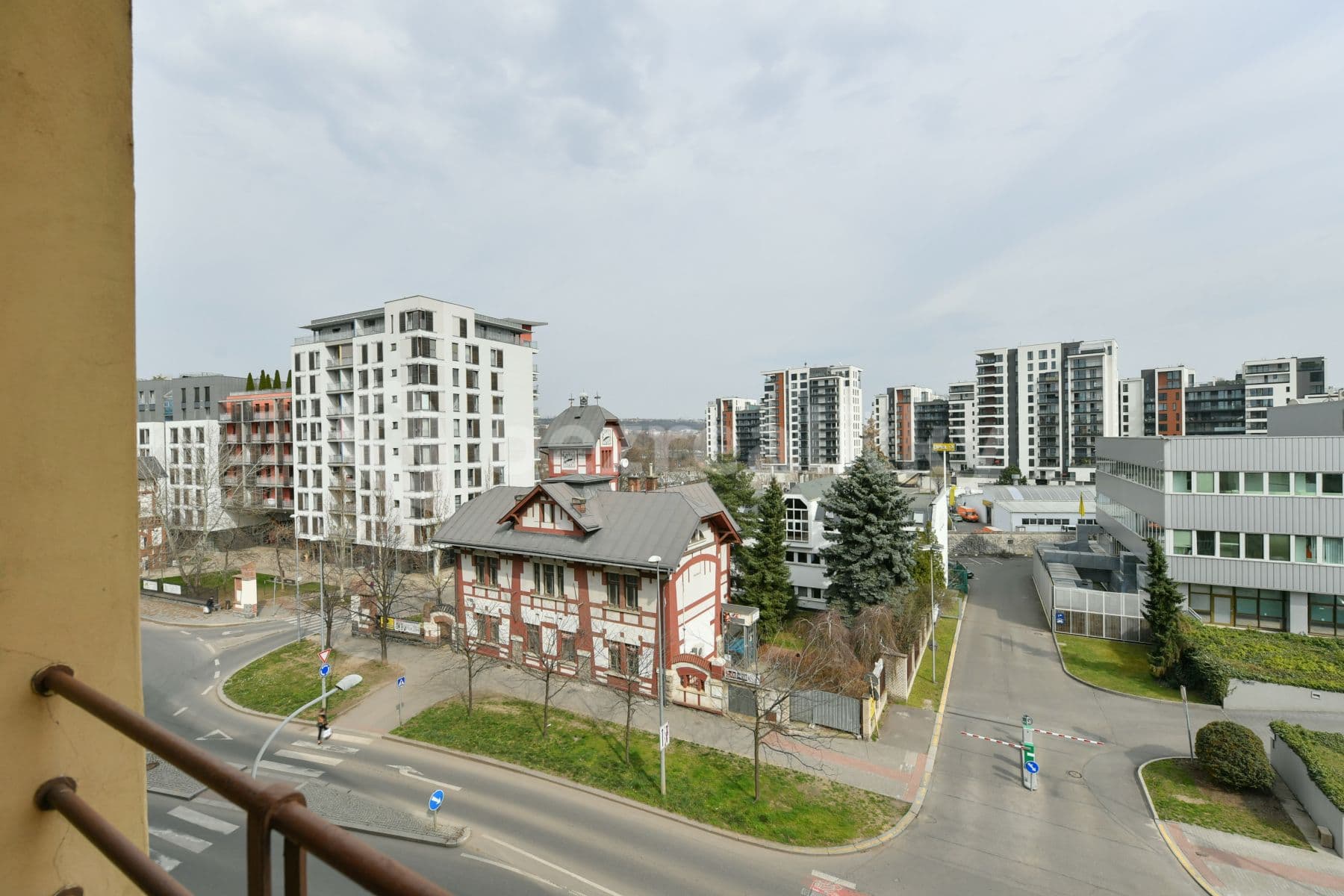 1 bedroom with open-plan kitchen flat to rent, 52 m², Jankovcova, Prague, Prague 1 bedroom with open-plan kitchen flat to rent, 52 m², Jankovcova, Prague, Prague