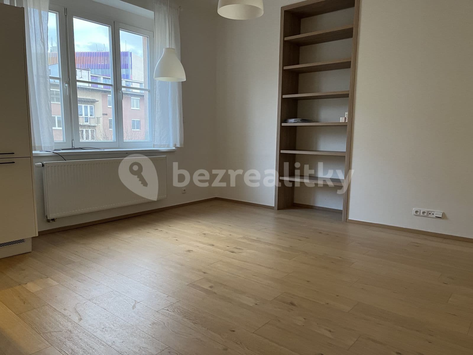 2 bedroom with open-plan kitchen flat to rent, 80 m², Kodaňská, Prague, Prague 2 bedroom with open-plan kitchen flat to rent, 80 m², Kodaňská, Prague, Prague