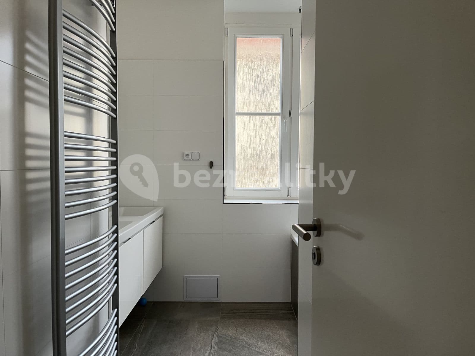 2 bedroom with open-plan kitchen flat to rent, 80 m², Kodaňská, Prague, Prague 2 bedroom with open-plan kitchen flat to rent, 80 m², Kodaňská, Prague, Prague