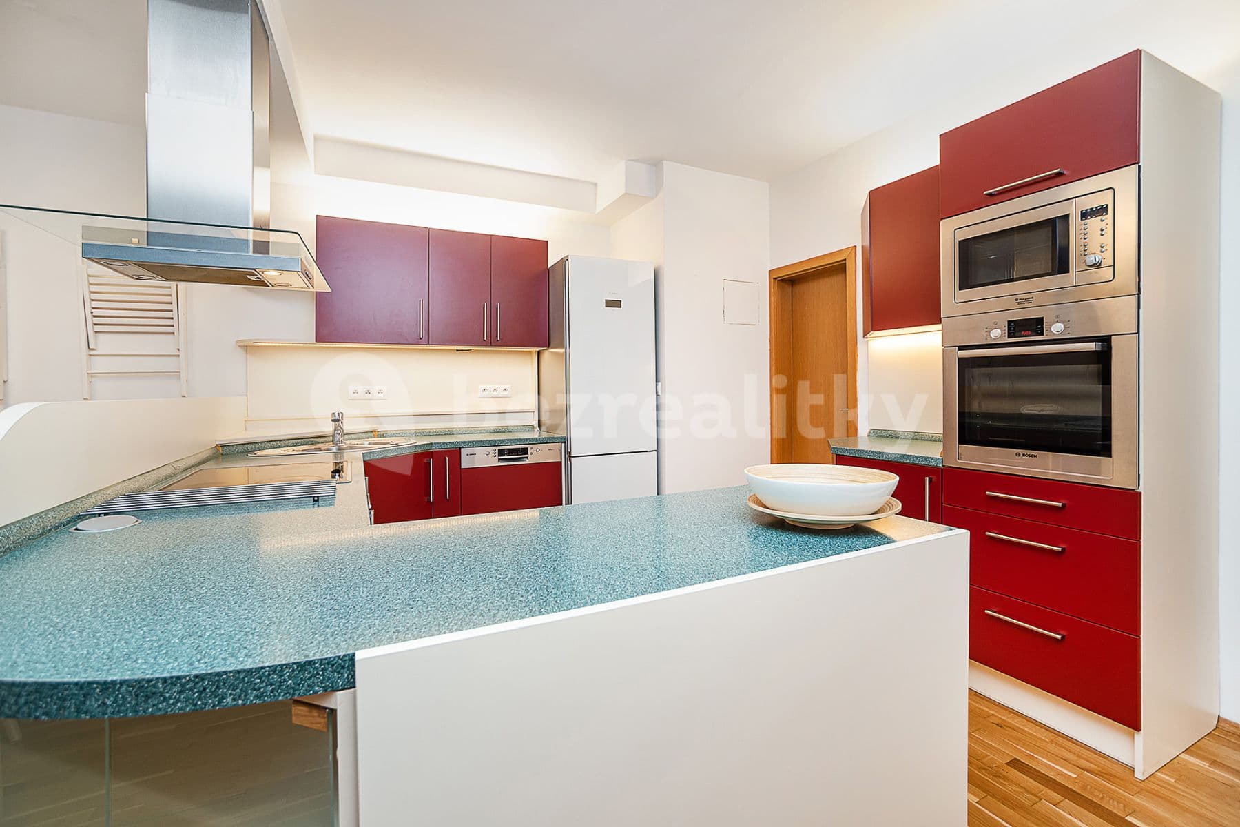 3 bedroom with open-plan kitchen flat to rent, 109 m², Šátalská, Prague, Prague 3 bedroom with open-plan kitchen flat to rent, 109 m², Šátalská, Prague, Prague