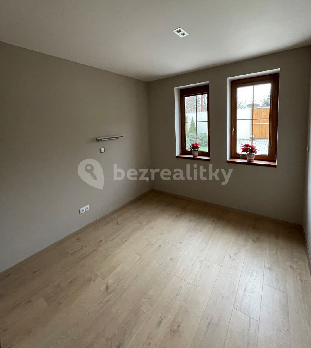 1 bedroom with open-plan kitchen flat to rent, 50 m², Plantáž, Brandýs nad Labem-Stará Boleslav, Středočeský Region 1 bedroom with open-plan kitchen flat to rent, 50 m², Plantáž, Brandýs nad Labem-Stará Boleslav, Středočeský Region