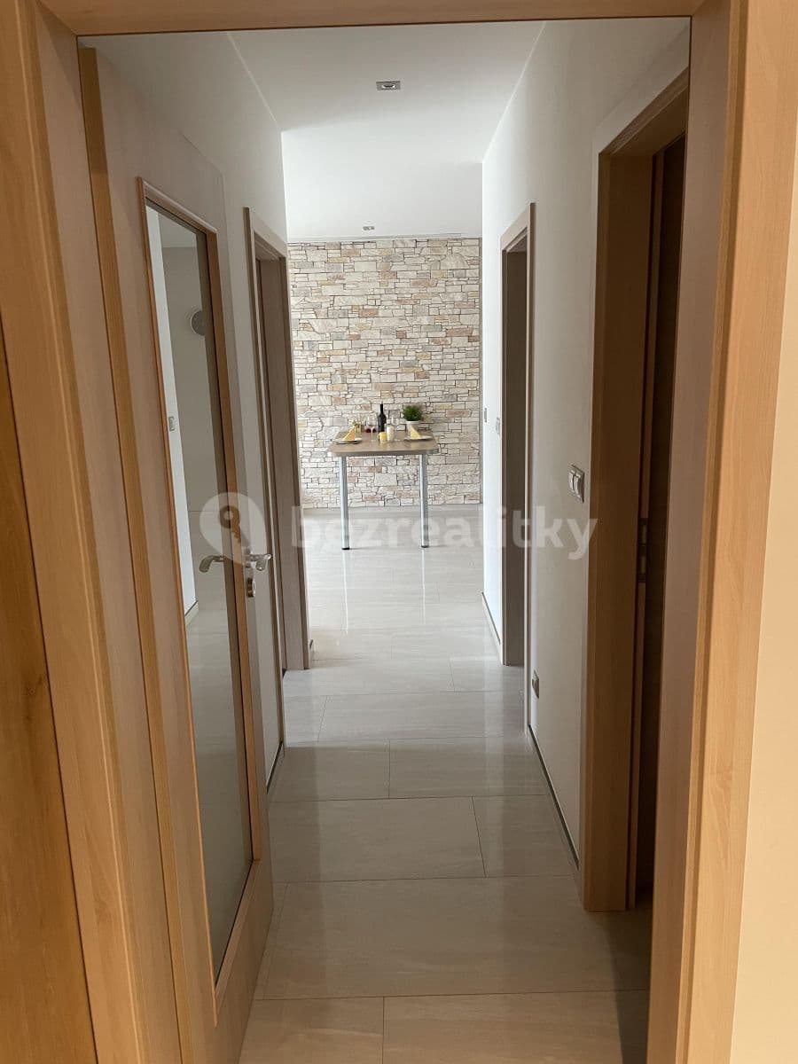 1 bedroom with open-plan kitchen flat to rent, 50 m², Plantáž, Brandýs nad Labem-Stará Boleslav, Středočeský Region 1 bedroom with open-plan kitchen flat to rent, 50 m², Plantáž, Brandýs nad Labem-Stará Boleslav, Středočeský Region