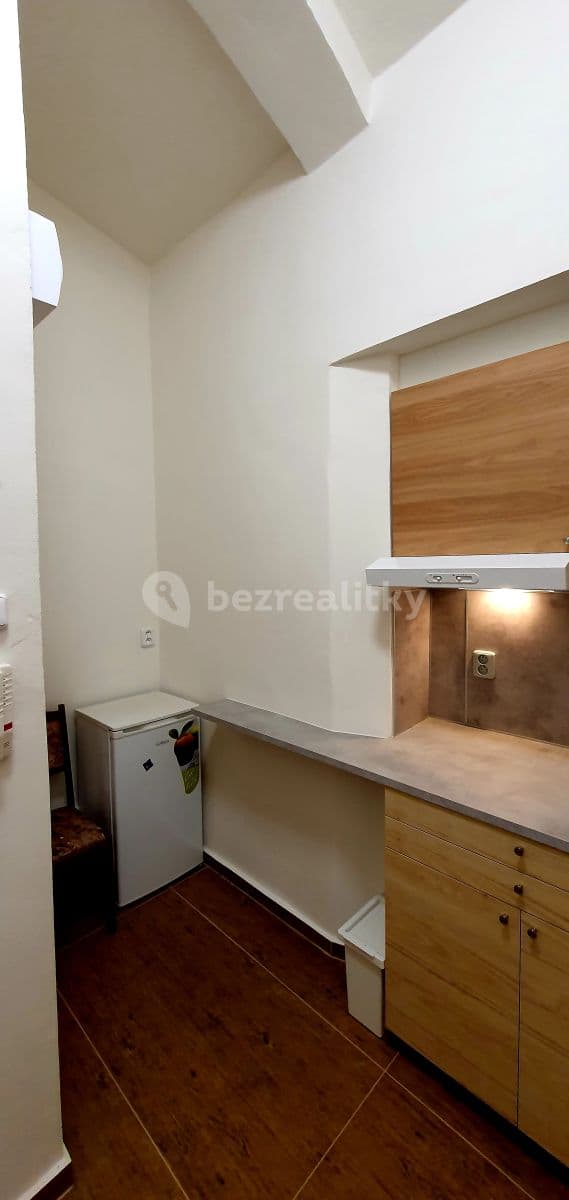 Studio flat to rent, 30 m², Křižíkova, Prague, Prague Studio flat to rent, 30 m², Křižíkova, Prague, Prague