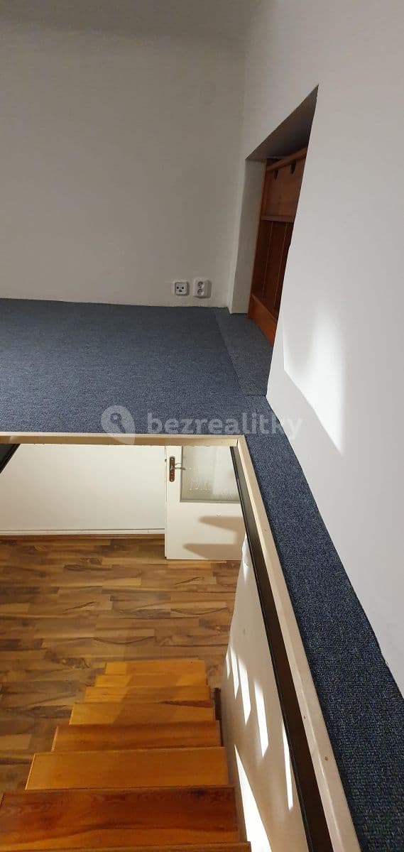 Studio flat to rent, 30 m², Křižíkova, Prague, Prague Studio flat to rent, 30 m², Křižíkova, Prague, Prague