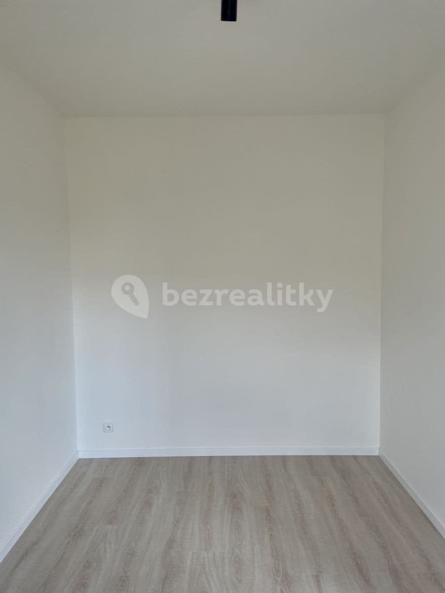 Studio flat to rent, 23 m², Poděbradská, Prague, Prague Studio flat to rent, 23 m², Poděbradská, Prague, Prague