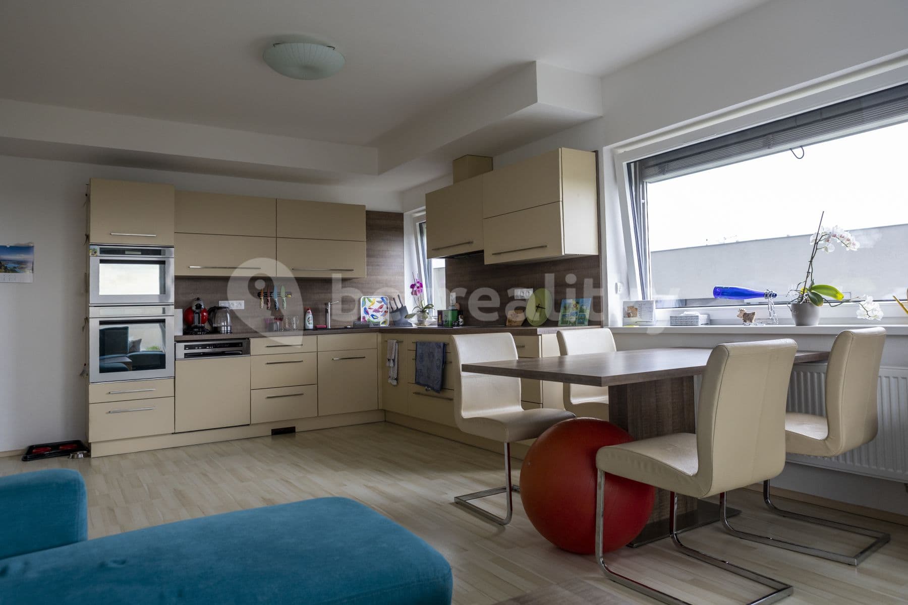 2 bedroom with open-plan kitchen flat to rent, 81 m², Jalovcová, Plzeň, Plzeňský Region