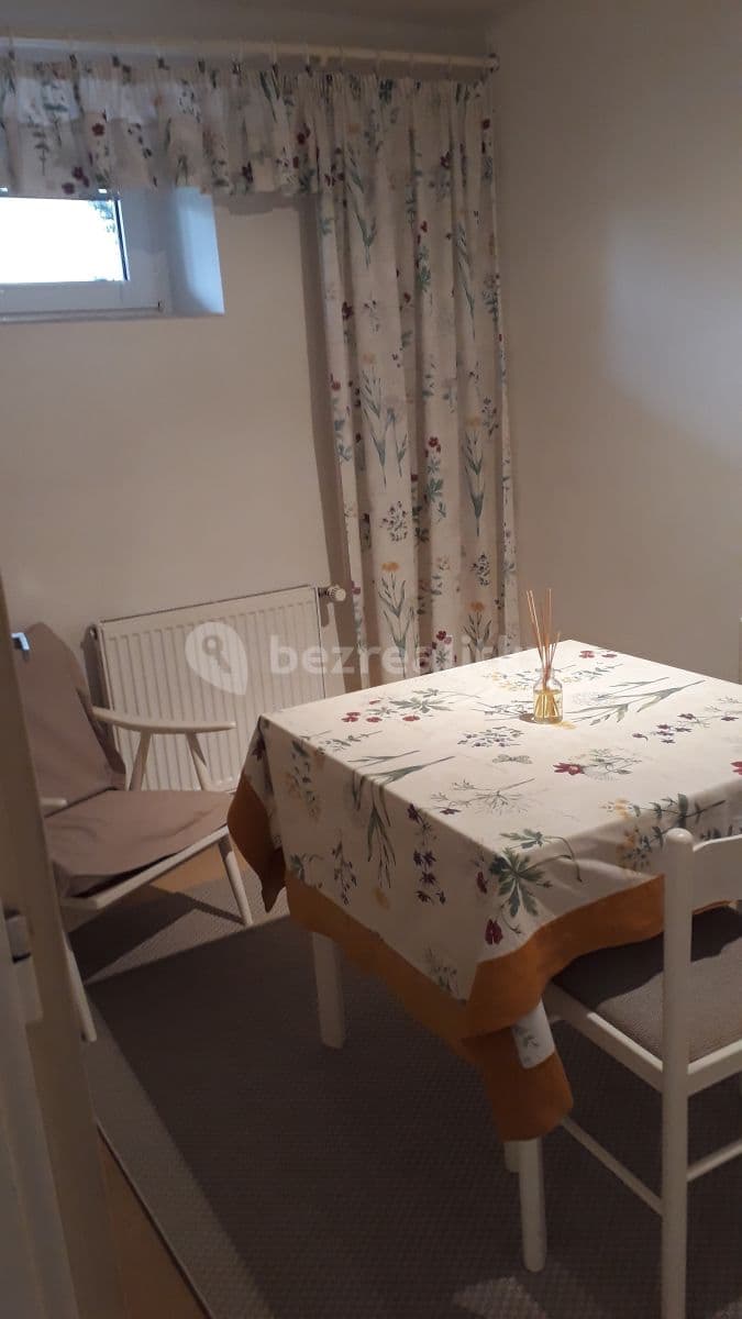 2 bedroom flat to rent, 58 m², Rakovnická, Prague, Prague 2 bedroom flat to rent, 58 m², Rakovnická, Prague, Prague