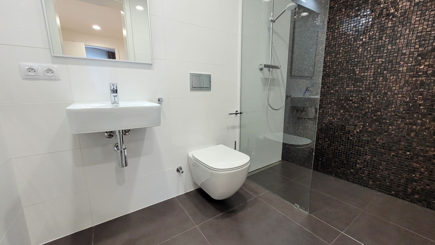 2 bedroom with open-plan kitchen flat to rent, 88 m², Mukařovského, Prague, Prague 2 bedroom with open-plan kitchen flat to rent, 88 m², Mukařovského, Prague, Prague