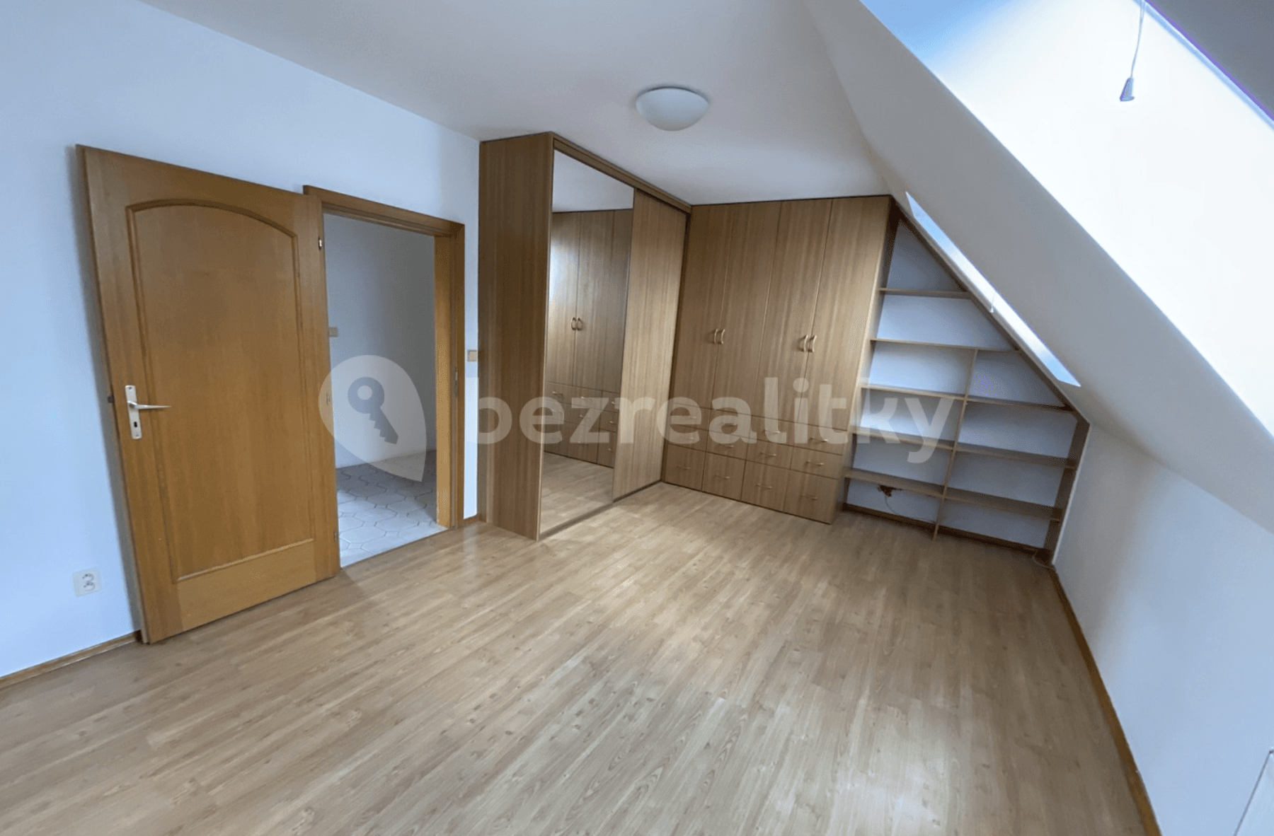 2 bedroom with open-plan kitchen flat to rent, 109 m², Högrova, Brno, Jihomoravský Region 2 bedroom with open-plan kitchen flat to rent, 109 m², Högrova, Brno, Jihomoravský Region
