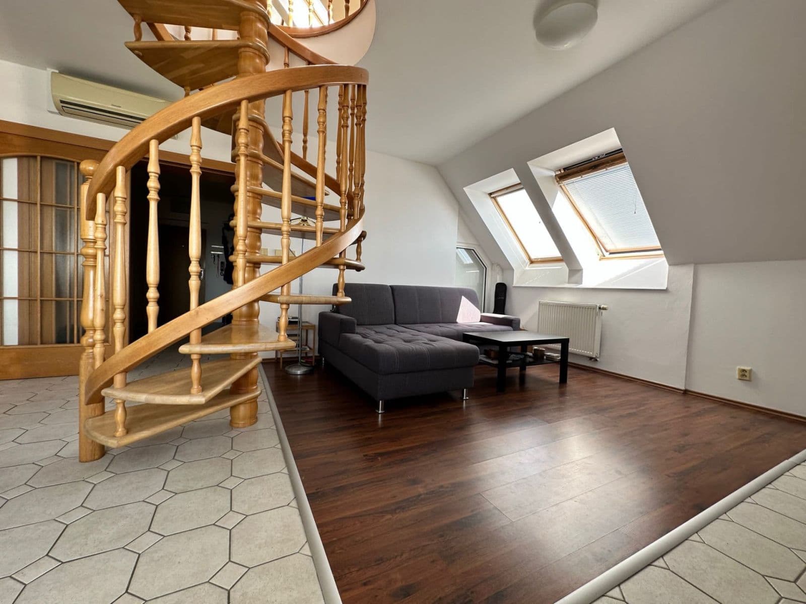 2 bedroom with open-plan kitchen flat to rent, 109 m², Högrova, Brno, Jihomoravský Region 2 bedroom with open-plan kitchen flat to rent, 109 m², Högrova, Brno, Jihomoravský Region