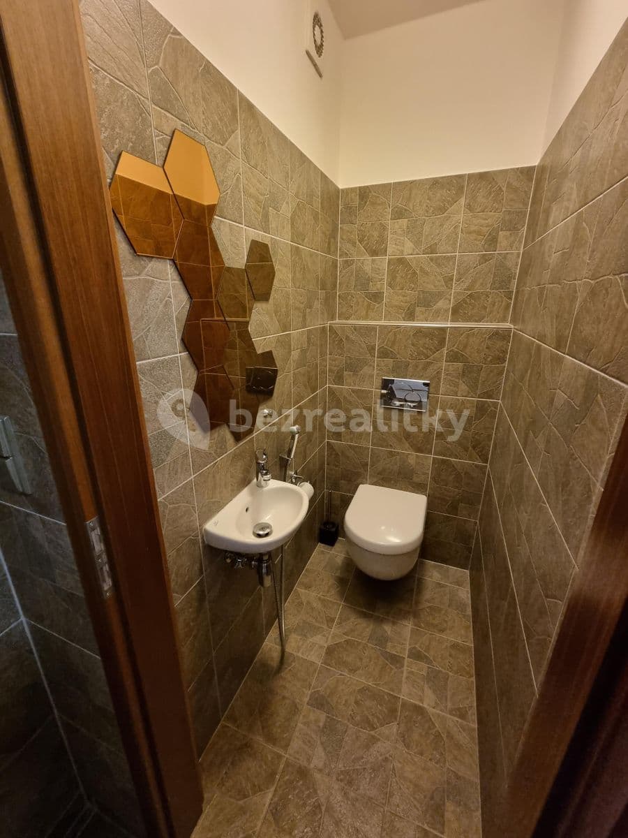 2 bedroom with open-plan kitchen flat to rent, 94 m², Laurinova, Prague, Prague 2 bedroom with open-plan kitchen flat to rent, 94 m², Laurinova, Prague, Prague
