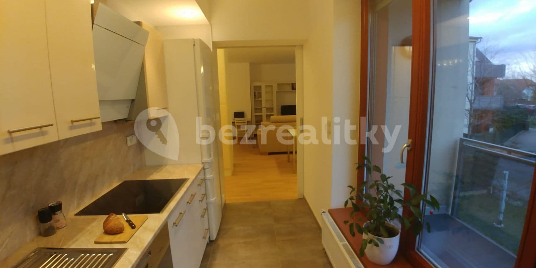 Small studio flat to rent, 44 m², Bazalková, Prague, Prague Small studio flat to rent, 44 m², Bazalková, Prague, Prague