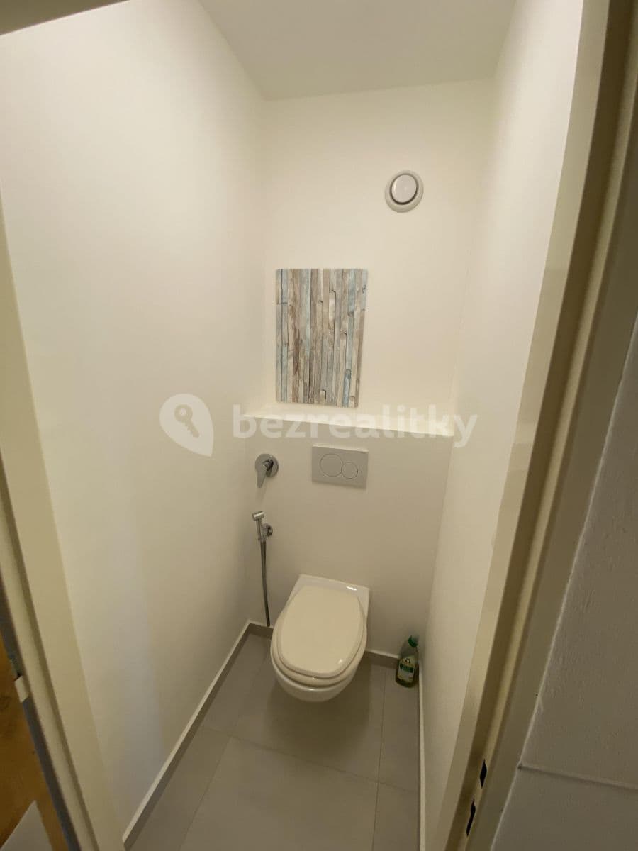 2 bedroom with open-plan kitchen flat to rent, 79 m², Ovčí hájek, Prague, Prague 2 bedroom with open-plan kitchen flat to rent, 79 m², Ovčí hájek, Prague, Prague