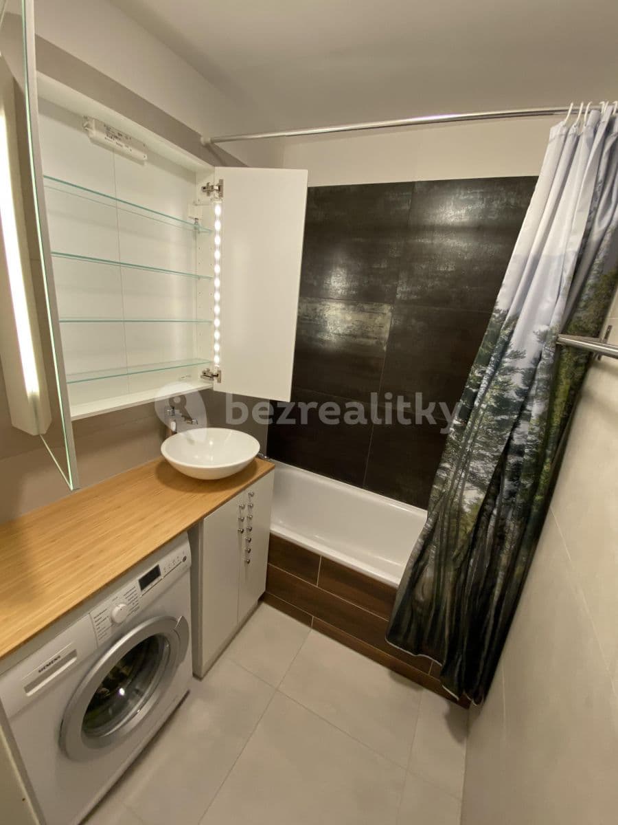2 bedroom with open-plan kitchen flat to rent, 79 m², Ovčí hájek, Prague, Prague 2 bedroom with open-plan kitchen flat to rent, 79 m², Ovčí hájek, Prague, Prague