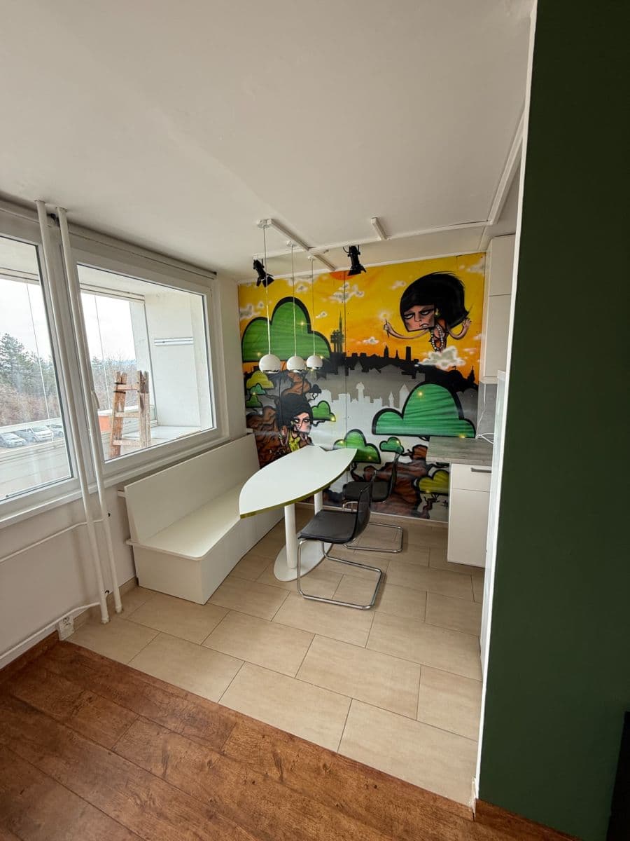 2 bedroom with open-plan kitchen flat to rent, 79 m², Ovčí hájek, Prague, Prague 2 bedroom with open-plan kitchen flat to rent, 79 m², Ovčí hájek, Prague, Prague