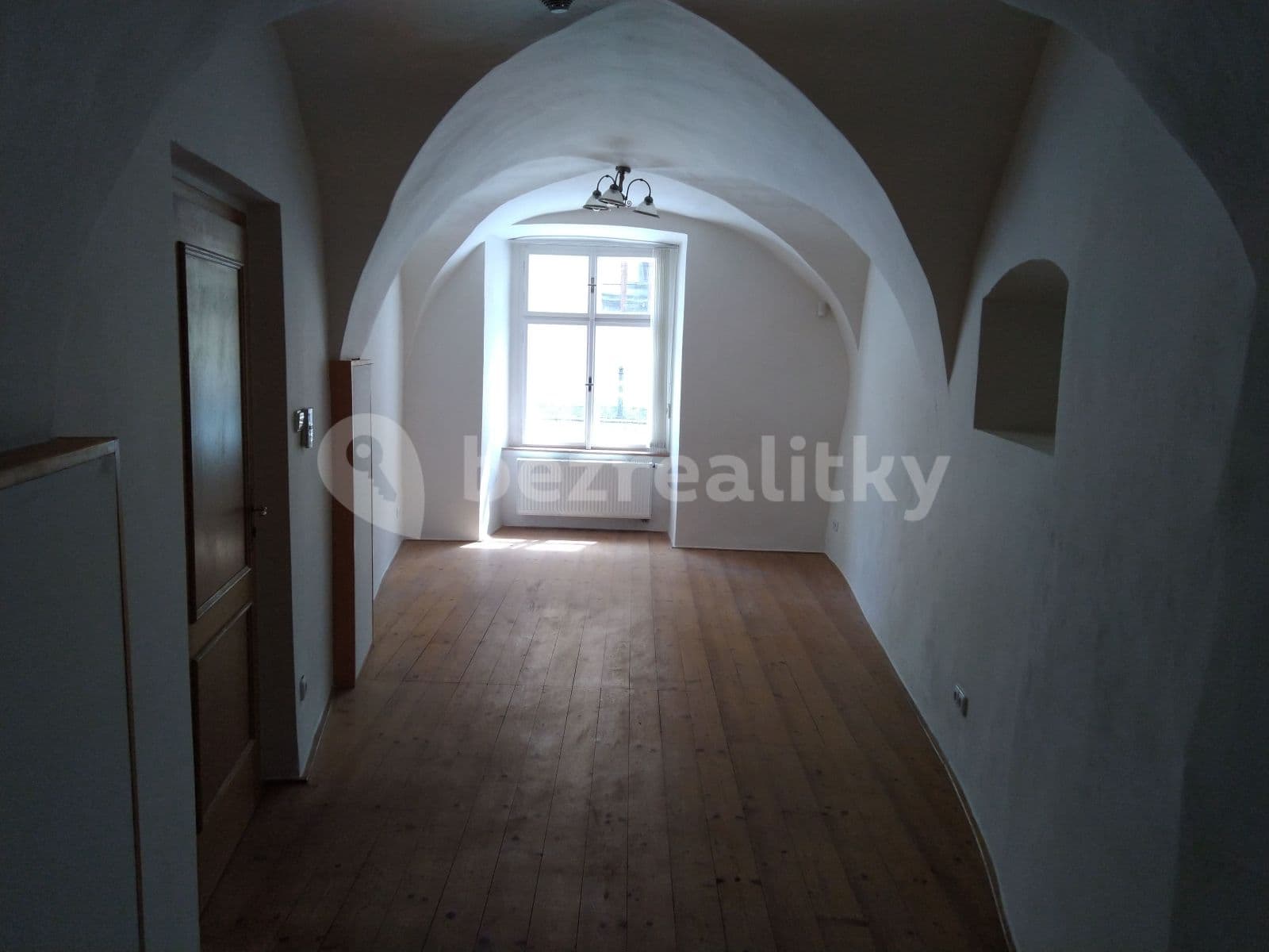 non-residential property to rent, 30 m², Kynského, Slaný, Středočeský Region non-residential property to rent, 30 m², Kynského, Slaný, Středočeský Region