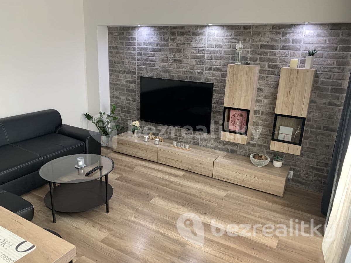 1 bedroom with open-plan kitchen flat to rent, 54 m², Spojovací, Čelákovice, Středočeský Region 1 bedroom with open-plan kitchen flat to rent, 54 m², Spojovací, Čelákovice, Středočeský Region