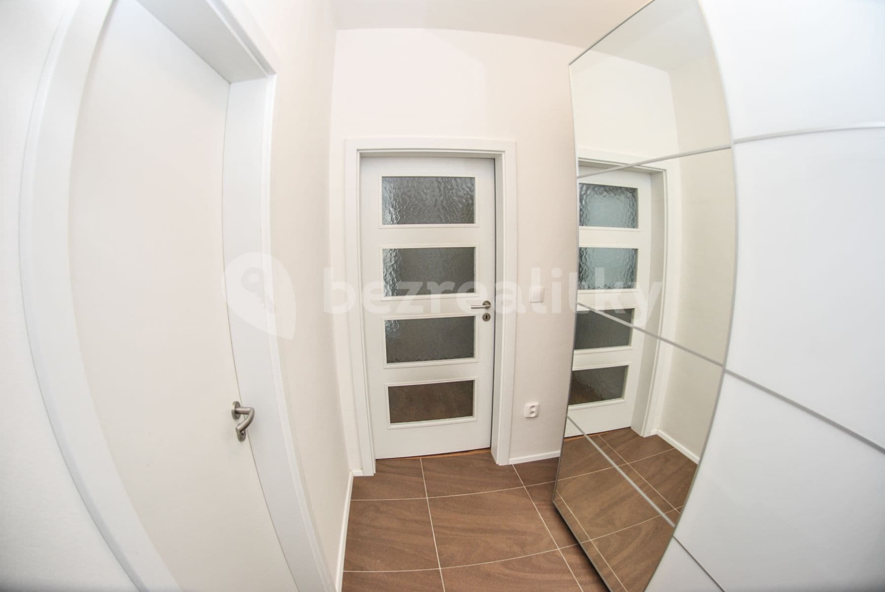 1 bedroom with open-plan kitchen flat to rent, 55 m², Přadlácká, Brno, Jihomoravský Region 1 bedroom with open-plan kitchen flat to rent, 55 m², Přadlácká, Brno, Jihomoravský Region