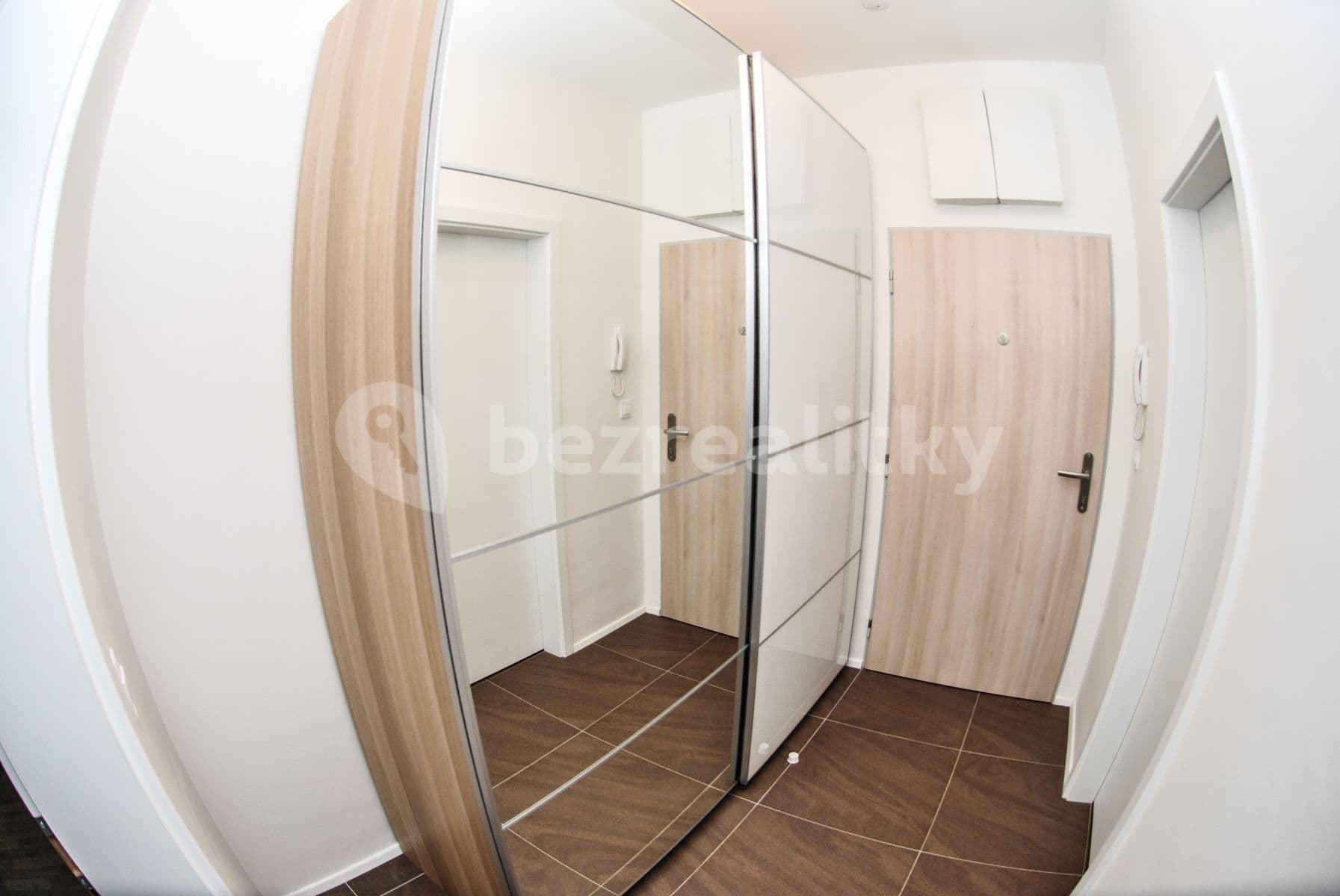 1 bedroom with open-plan kitchen flat to rent, 55 m², Přadlácká, Brno, Jihomoravský Region 1 bedroom with open-plan kitchen flat to rent, 55 m², Přadlácká, Brno, Jihomoravský Region
