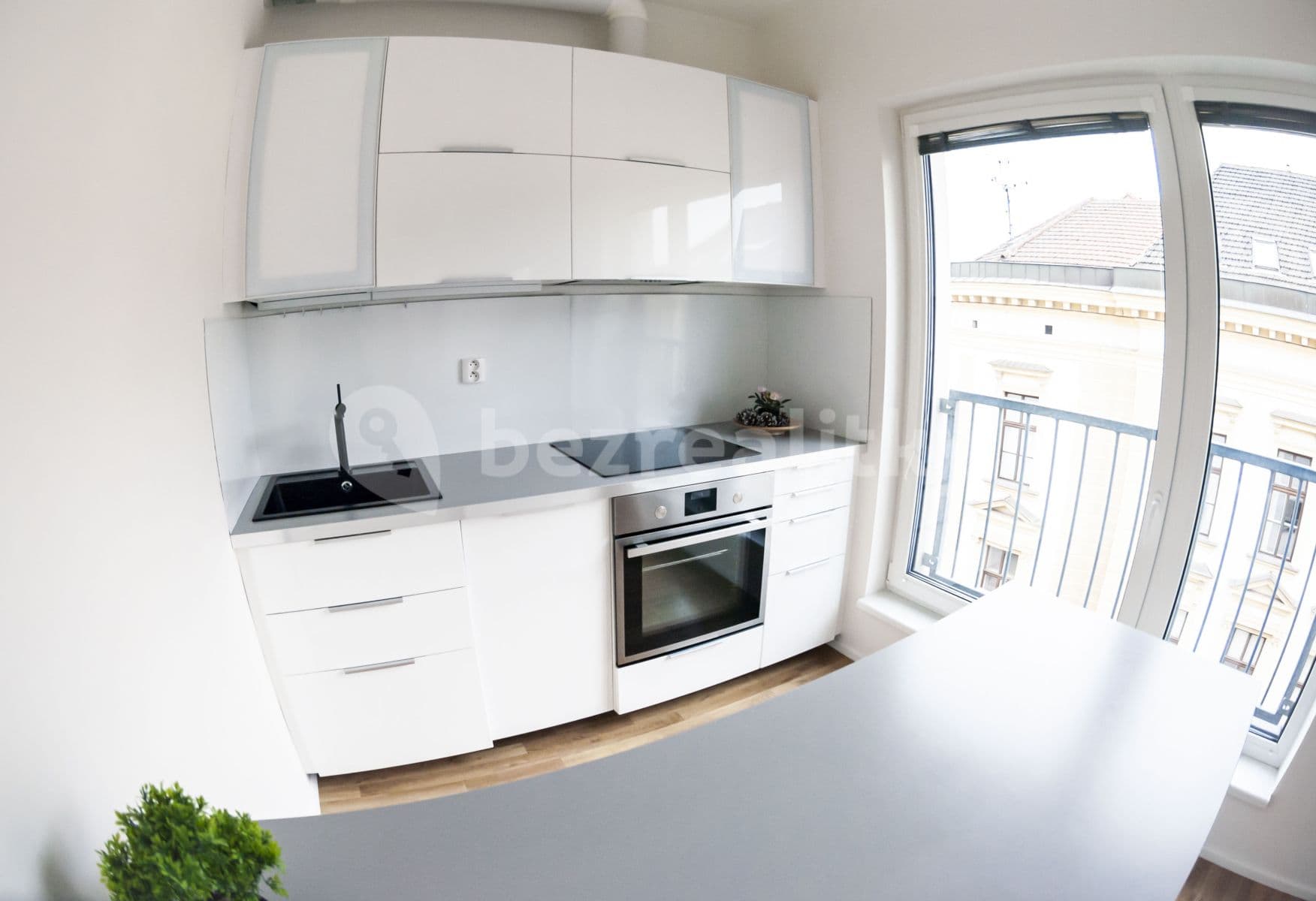 1 bedroom with open-plan kitchen flat to rent, 55 m², Přadlácká, Brno, Jihomoravský Region 1 bedroom with open-plan kitchen flat to rent, 55 m², Přadlácká, Brno, Jihomoravský Region