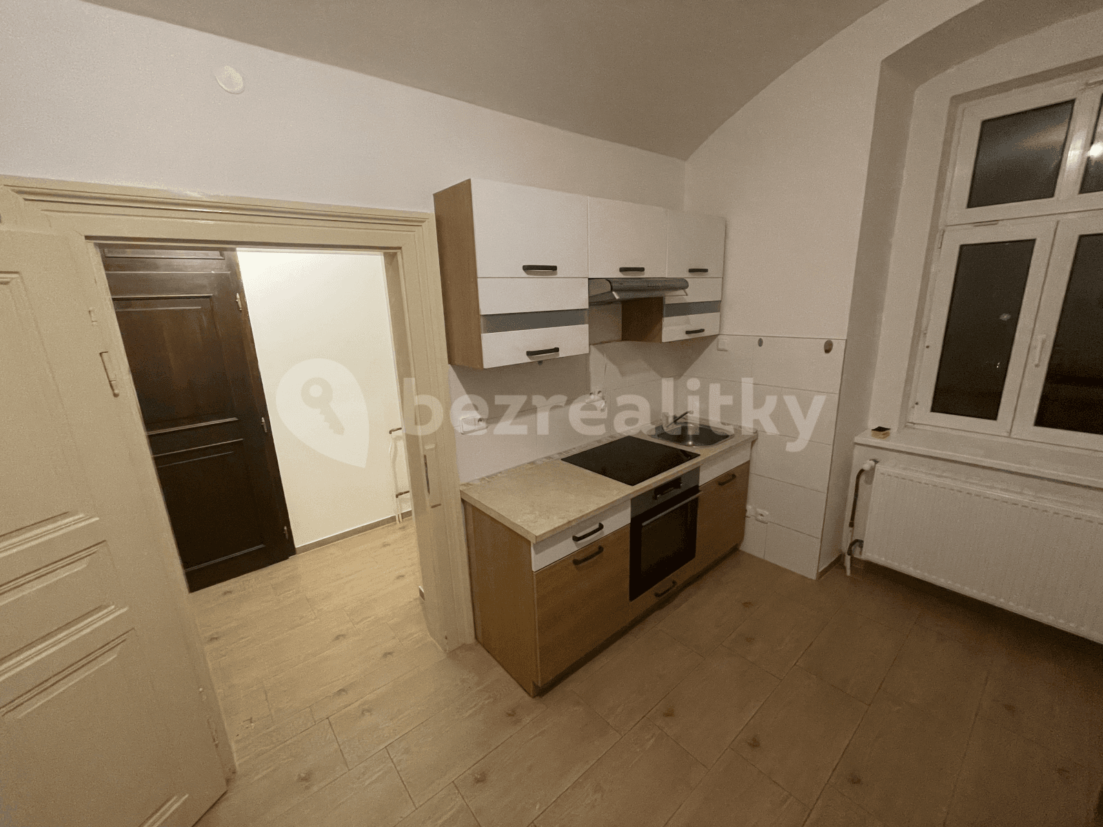 1 bedroom with open-plan kitchen flat to rent, 50 m², Husova, Plzeň, Plzeňský Region 1 bedroom with open-plan kitchen flat to rent, 50 m², Husova, Plzeň, Plzeňský Region