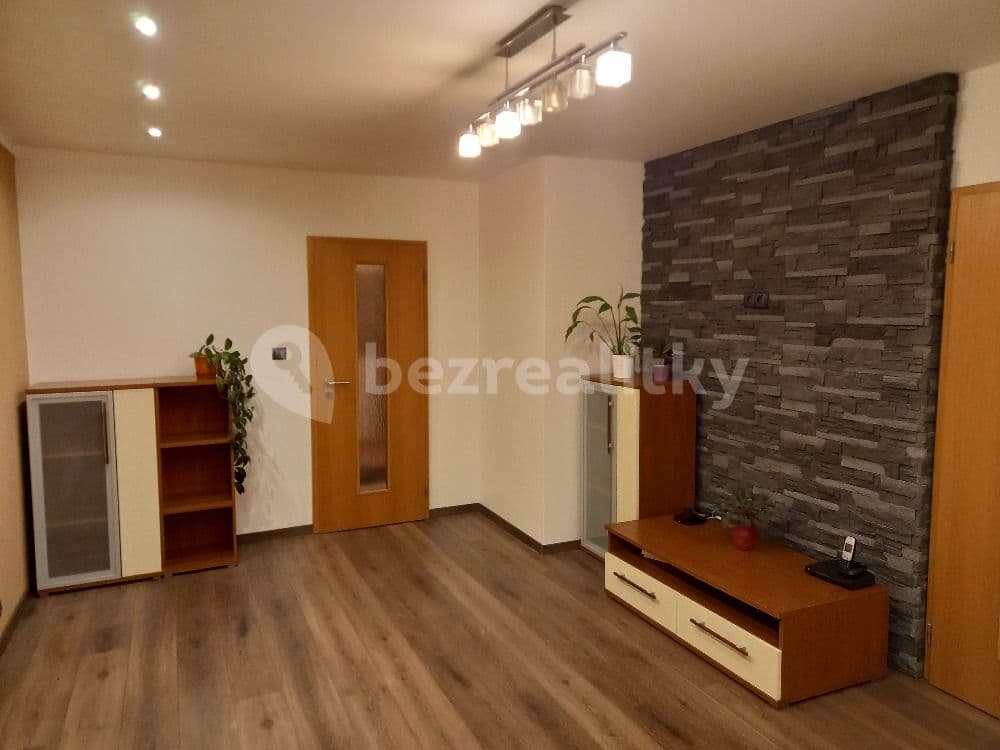 3 bedroom flat to rent, 90 m², Hekrova, Prague, Prague 3 bedroom flat to rent, 90 m², Hekrova, Prague, Prague