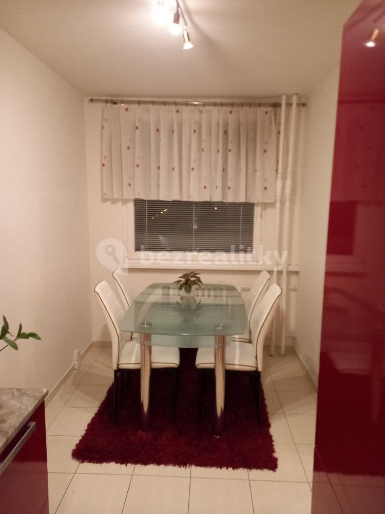 3 bedroom flat to rent, 90 m², Hekrova, Prague, Prague 3 bedroom flat to rent, 90 m², Hekrova, Prague, Prague