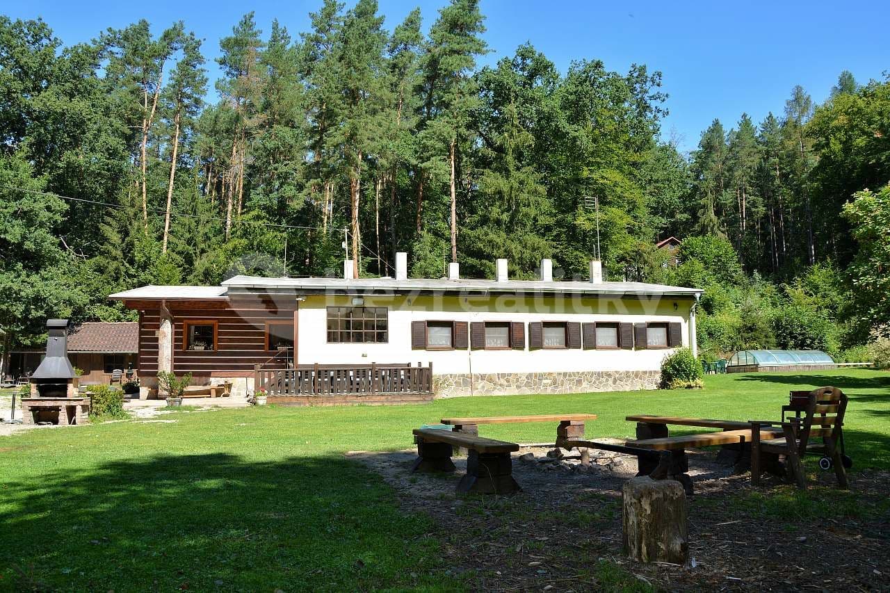 recreational property to rent, 0 m², Louňovice pod Blaníkem, Středočeský Region recreational property to rent, 0 m², Louňovice pod Blaníkem, Středočeský Region