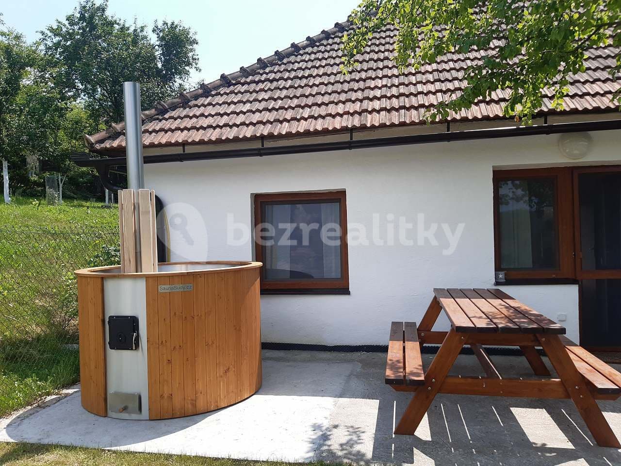 recreational property to rent, 0 m², Vlachova Lhota, Zlínský Region recreational property to rent, 0 m², Vlachova Lhota, Zlínský Region