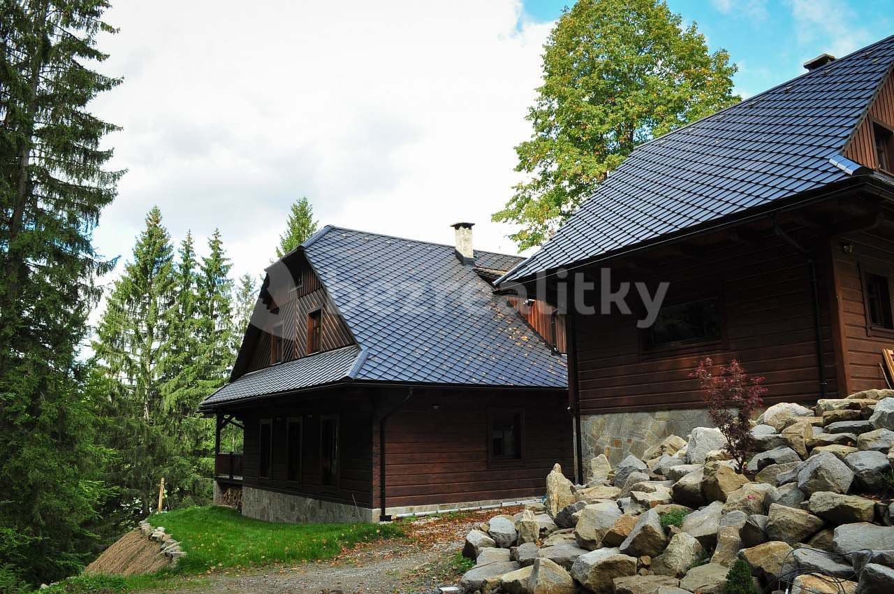 recreational property to rent, 0 m², Velké Karlovice, Zlínský Region recreational property to rent, 0 m², Velké Karlovice, Zlínský Region