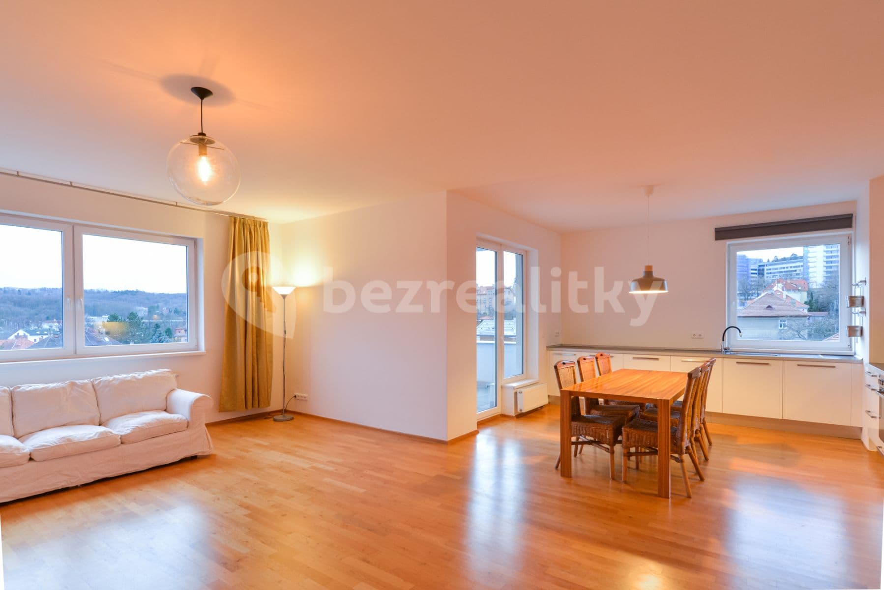 1 bedroom with open-plan kitchen flat to rent, 87 m², Kudrnova, Prague, Prague 1 bedroom with open-plan kitchen flat to rent, 87 m², Kudrnova, Prague, Prague